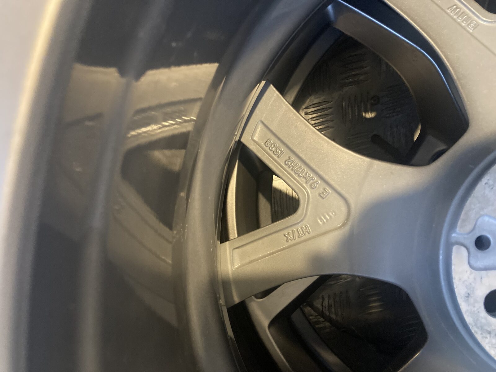 Vând set jante originale BMW X5 X6 G05 cu anvelope Bridgestone