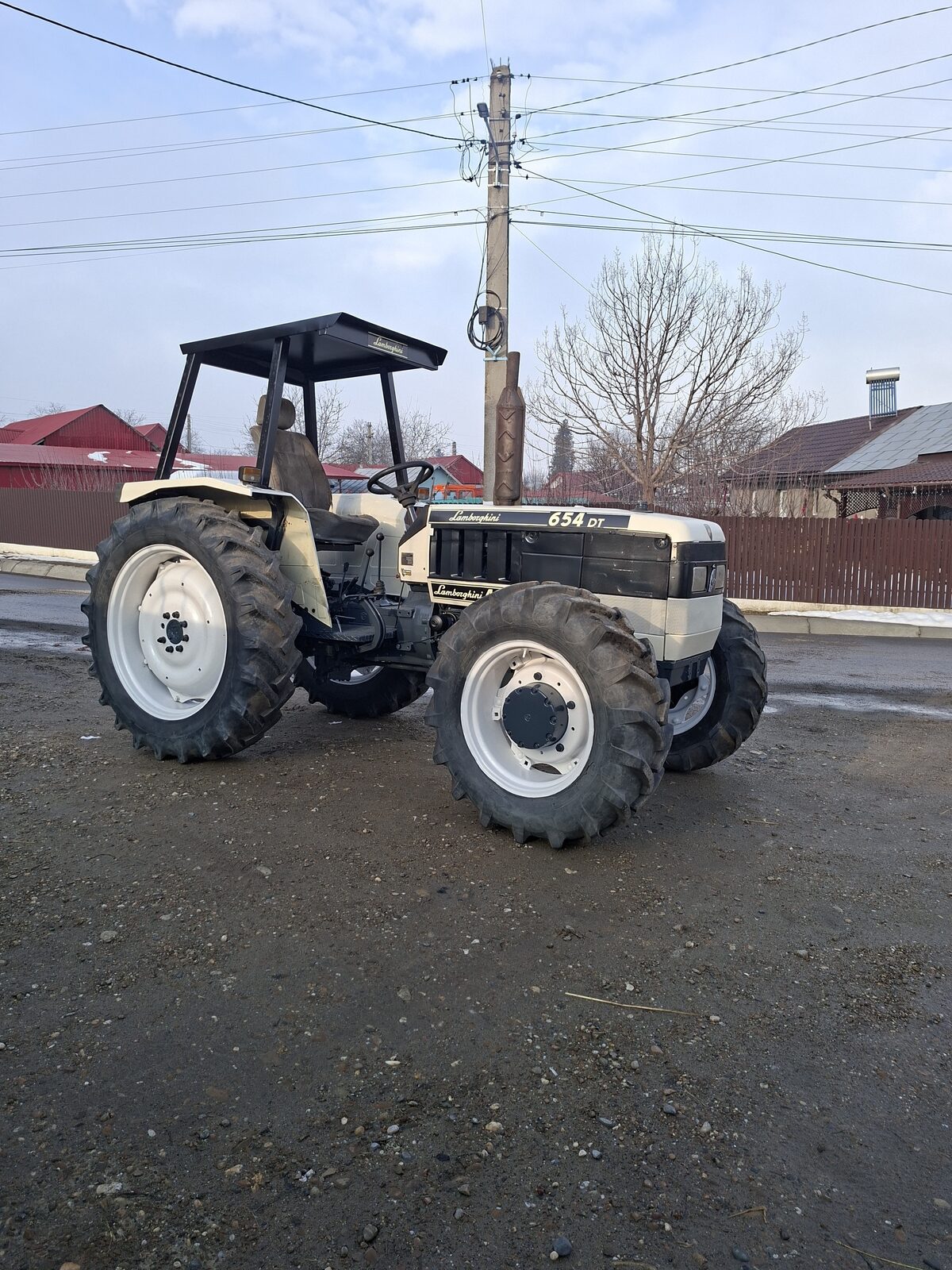 Vând tractor Lamborghini 654 DT 4x4