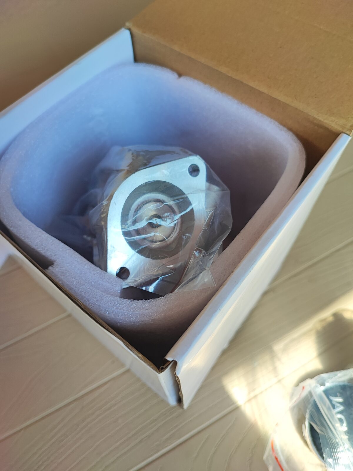 EGR pentru Jeep, Peugeot 407, Citroen C5, Jaguar XF