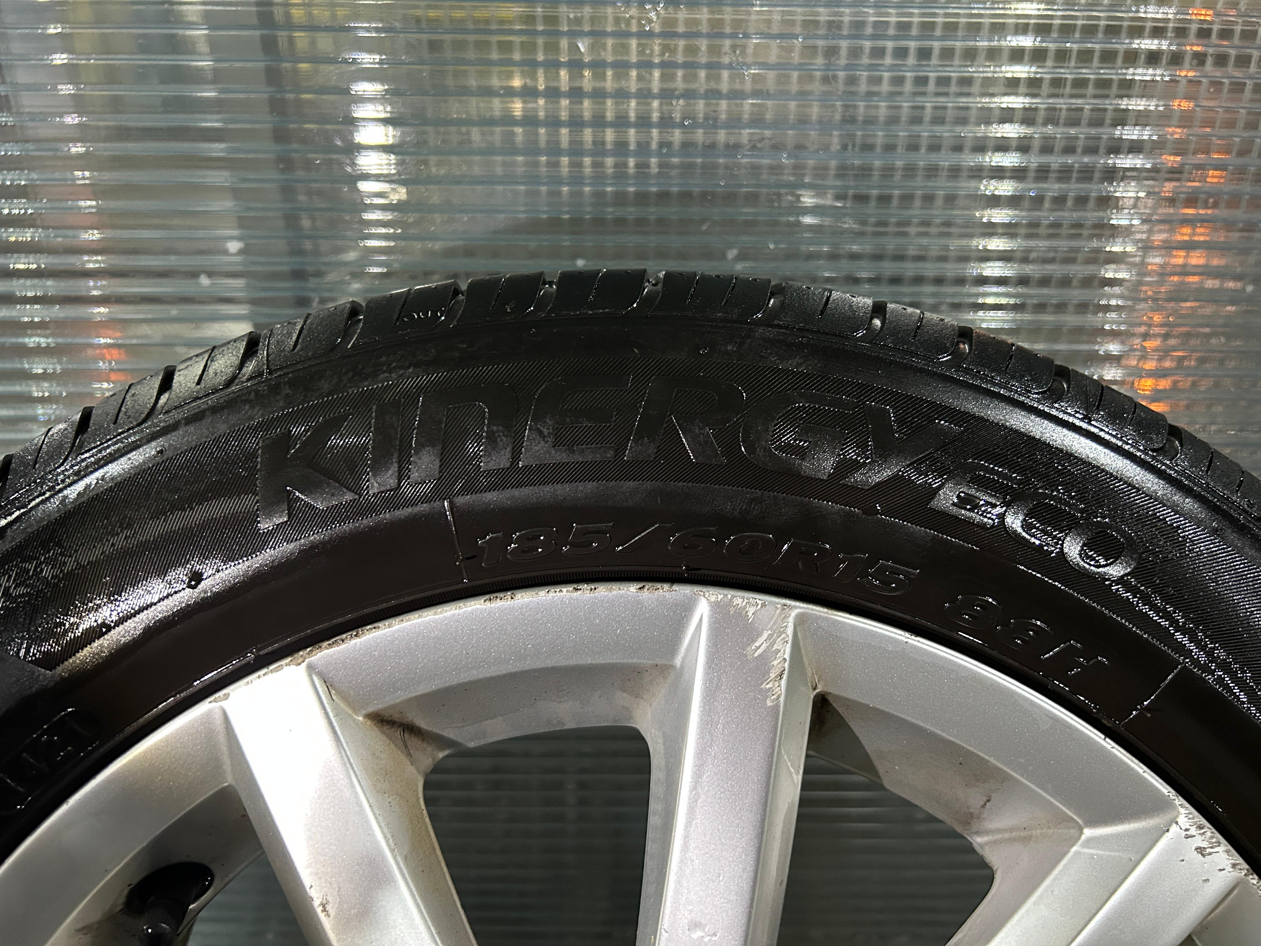Jante Aluminiu 15 inch cu Cauciucuri de Vara