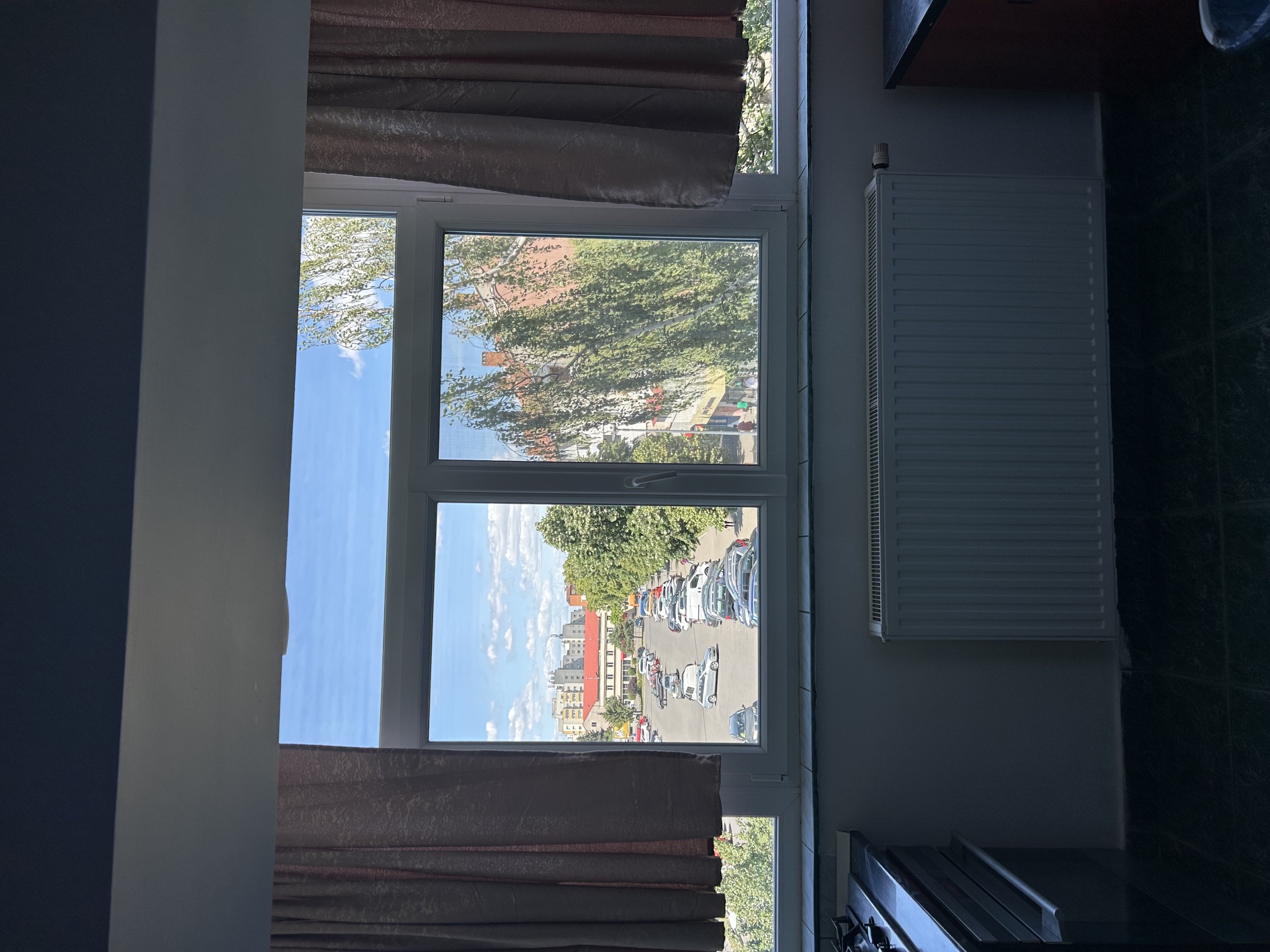 Apartament 2 camere de închiriat vizavi de parcarea de la Tei
