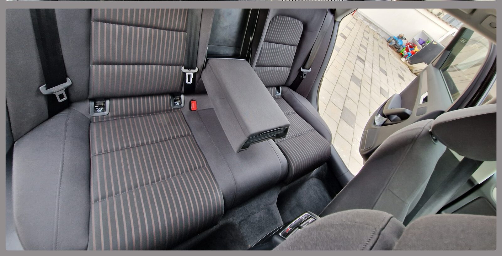 Vând Audi A4 B8 Avant 2.0 TDI