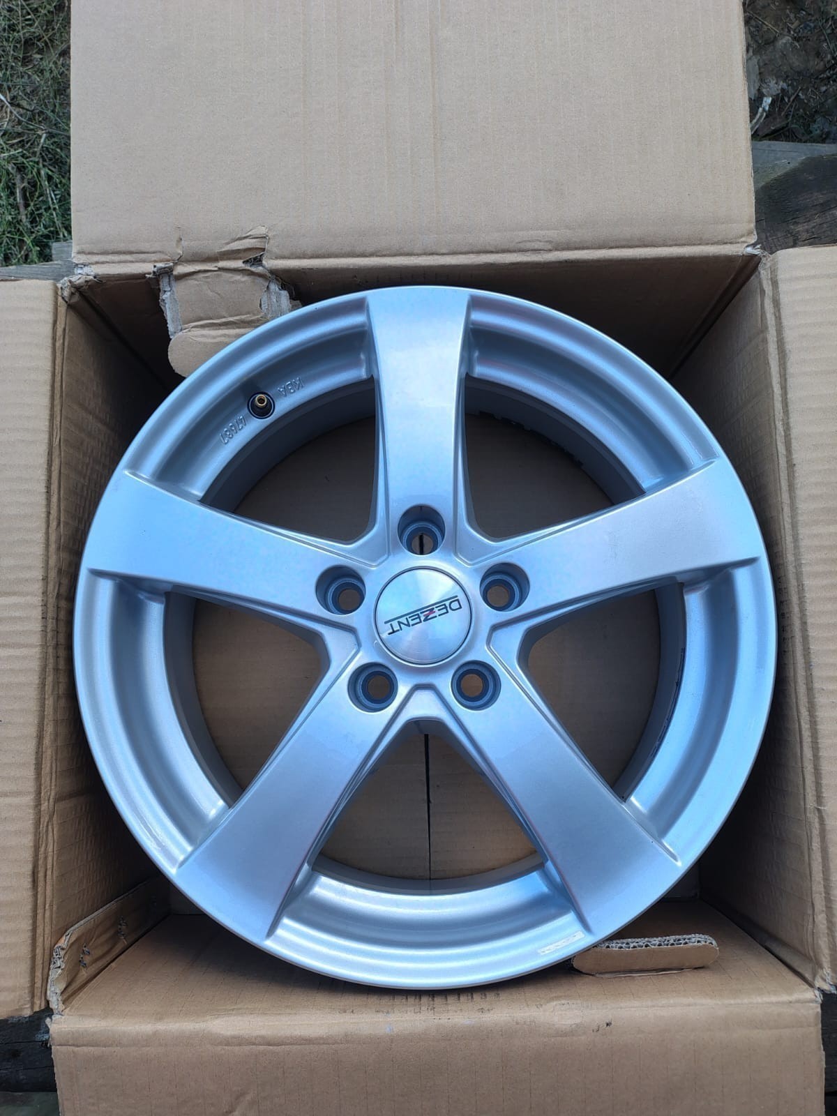 Jante aliaj 16 zoll noi marca Dezent, gama Ford / Peugeot / Volvo Citroen / Renault TELEFON 0774579101