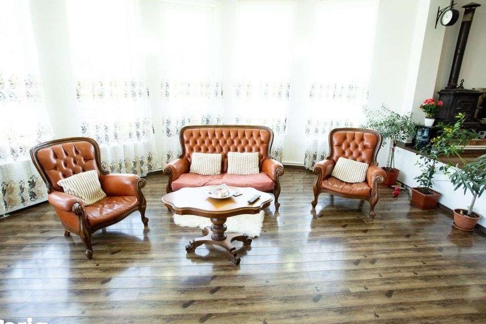 0% COMISION - CASA SPATIOASA + 4660 MP TEREN COM. MISCHII
