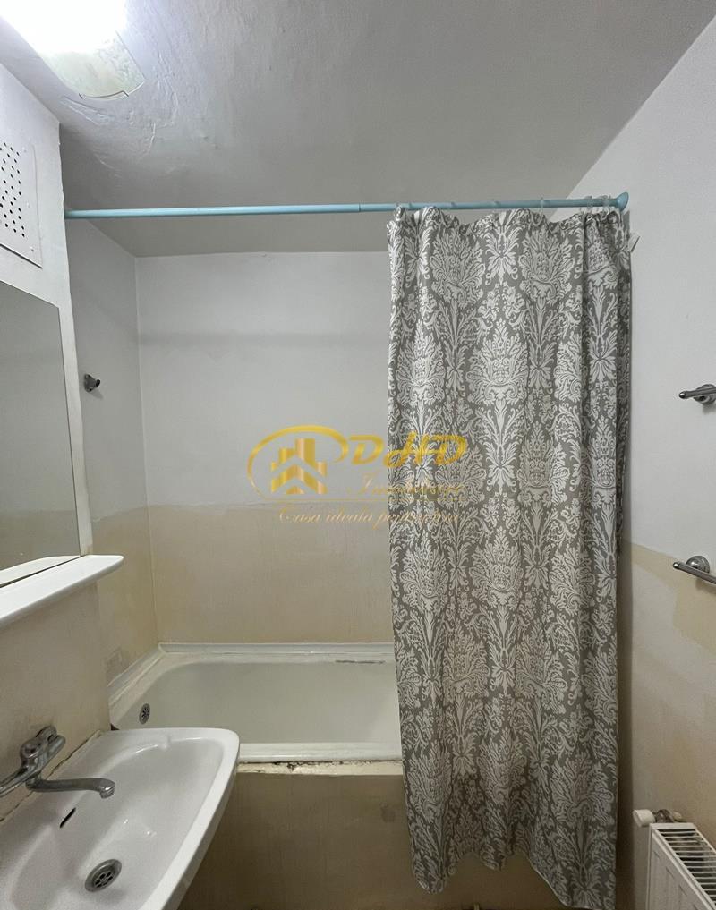 1 cam Petru Poni- cu CT