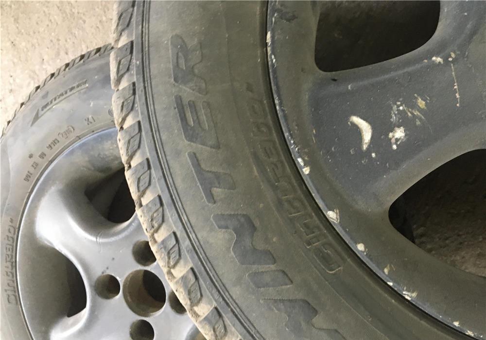 150 eu.set roti iarna 195x65x15 Pirelli Winter