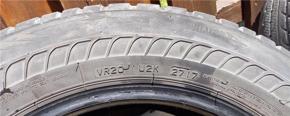 2 anvelope iarna Bridgestone 205 60 16 xl runflat