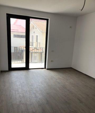 2 cam bucatarie inchisa etaj 1 Giroc str Trandafirilor