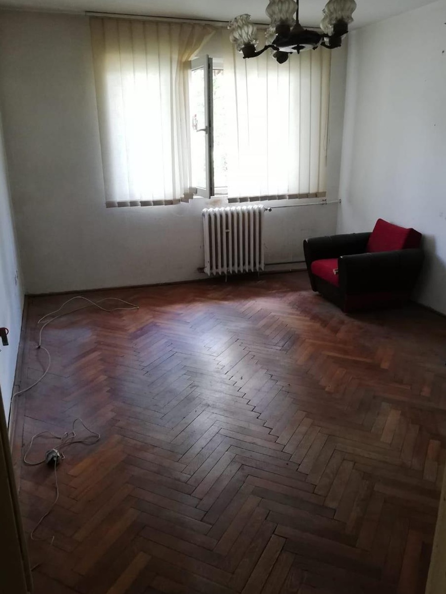 2 camere de vanzare Ploiesti Nord, decomandat