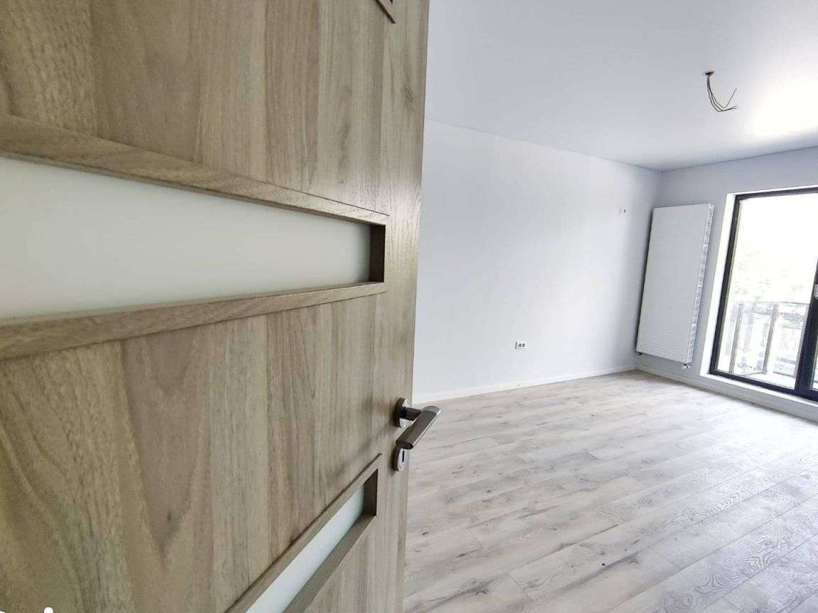2 Camere Finalizat Ghencea Drumul Taberei Piscina  Bucatarie inchisa