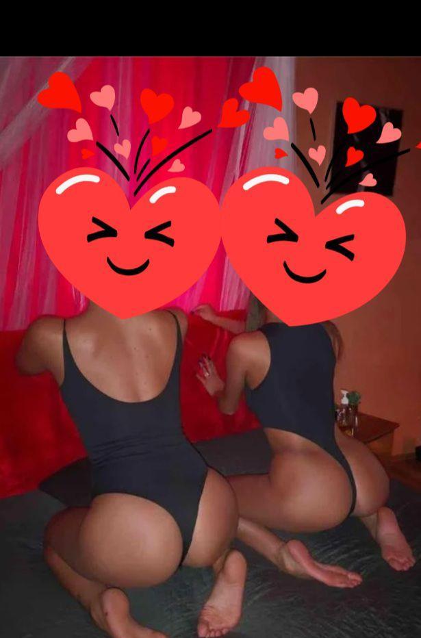 2 fete sexy azi am ajuns  provocam dependenta  Bd iuliu maniu