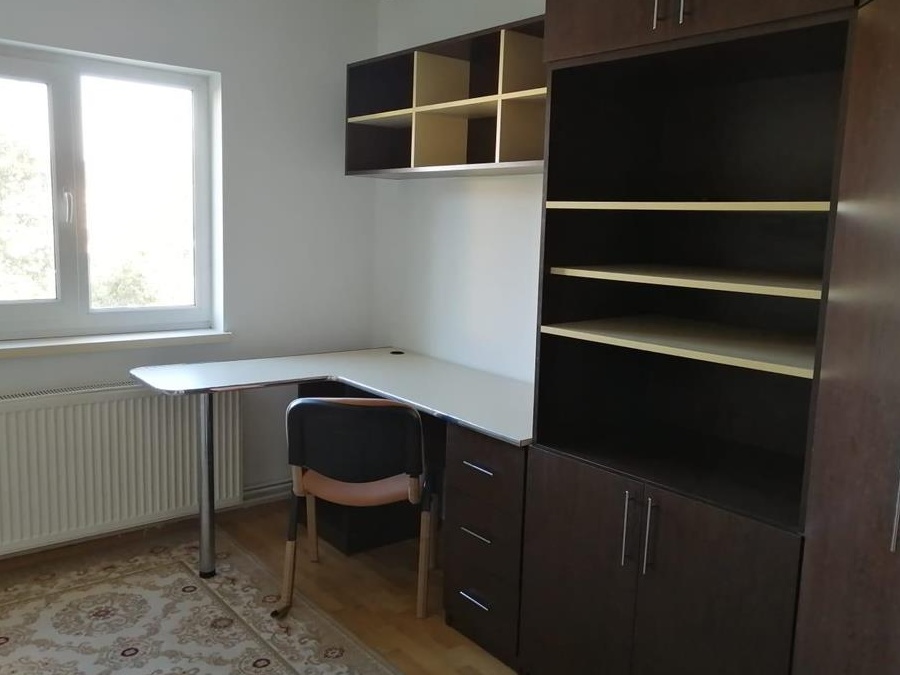 3 Camere decomandat cu centrală proprie Calea Girocului
