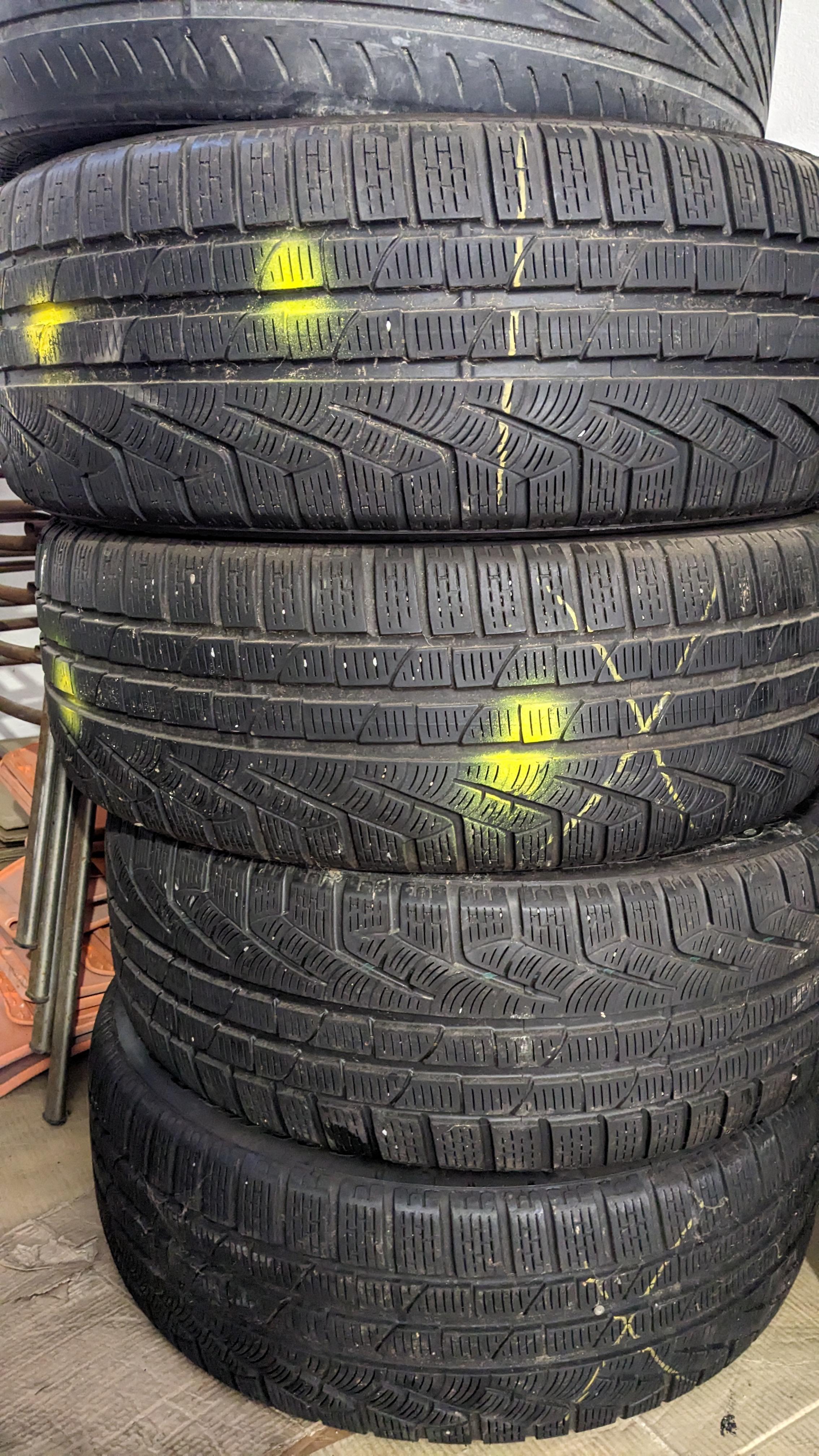 4 anvelope M+S 235.50.19 , PIRELLI/CONTINENTAL, 7 mm