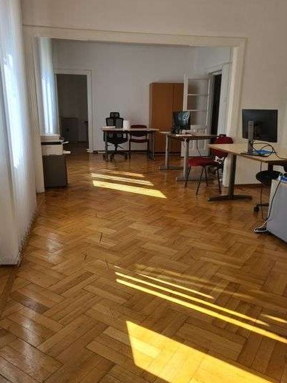 4 camere/ Emanol Porumbaru 39