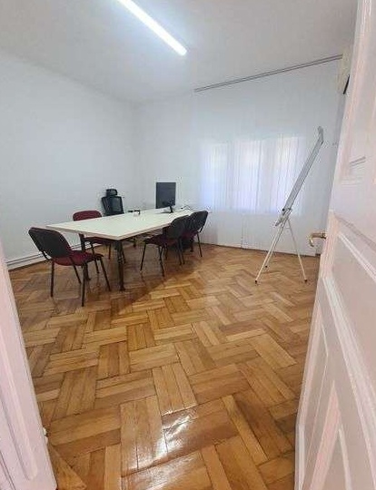 4 camere/ Emanol Porumbaru 39