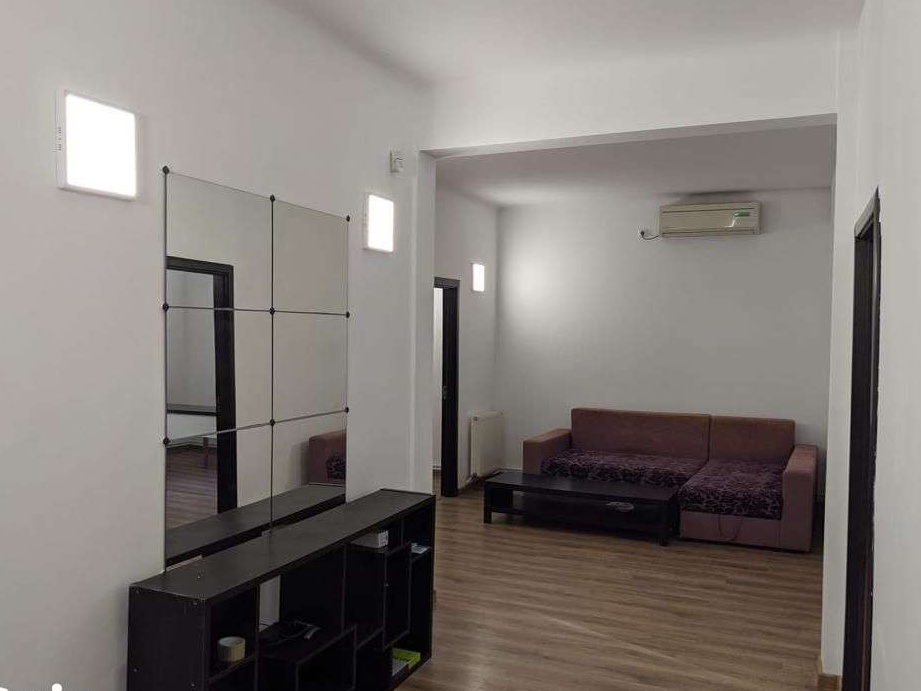 4 camere spatiu birou notar avocat medical in zona Ultrcentrala Rosett