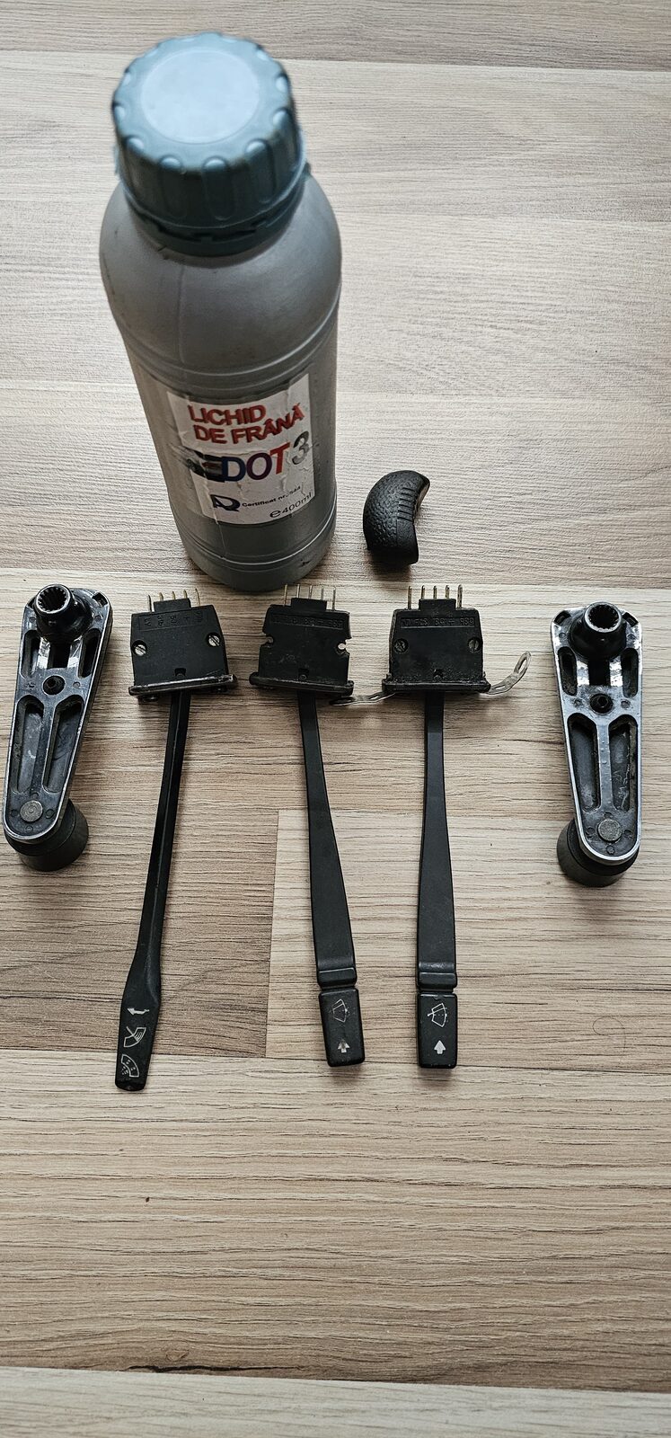 Accesorii Dacia 1300-1310,tot ce se vede in poze si in anunt.