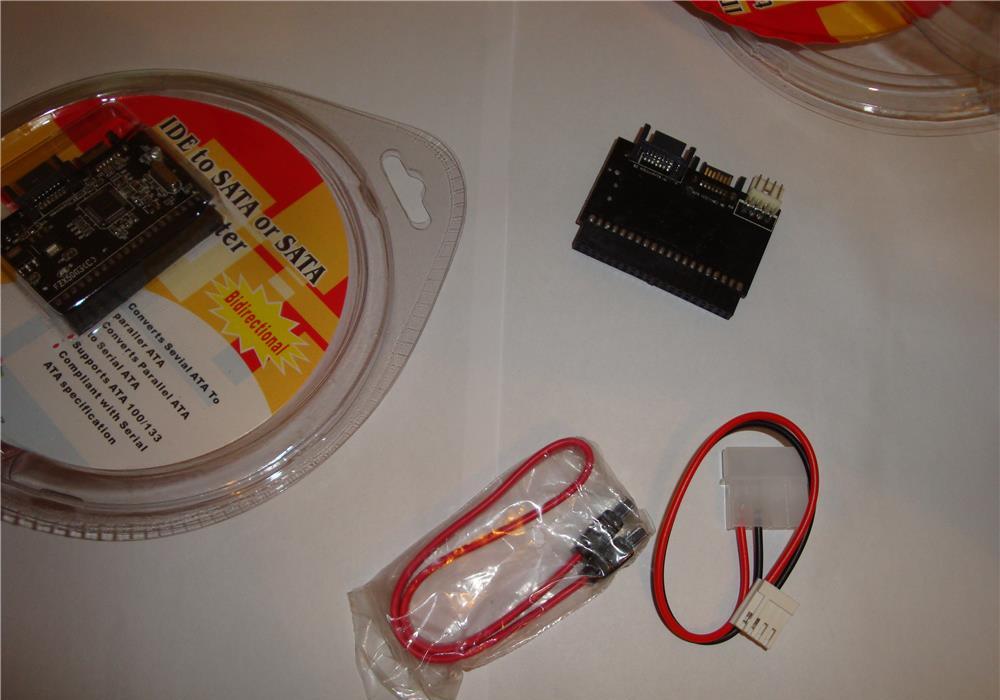 Adaptor convertor HDD IDE / ATA 100/133 la SATA si invers S-ATA la IDE