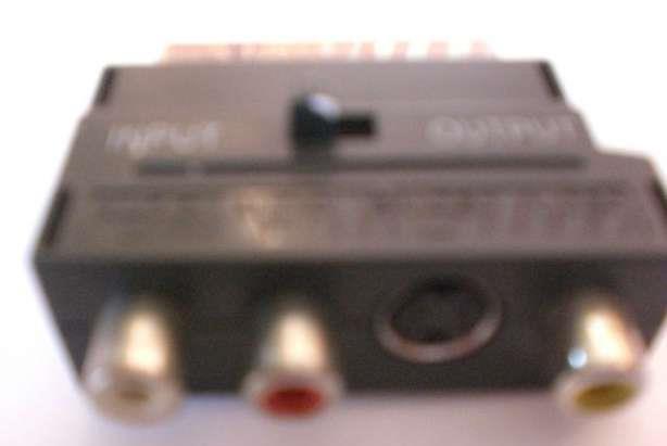 Adaptor scart-3 x rca cu optiune IN-OUT
