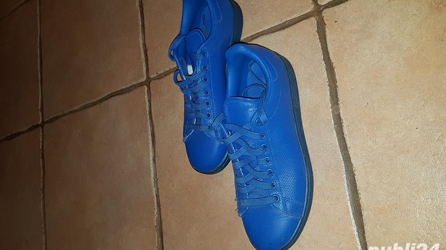 Adidas piele