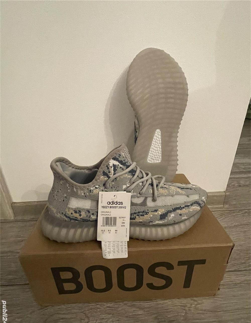Adidas Yeezy Boost 350 V2 , modele 2022