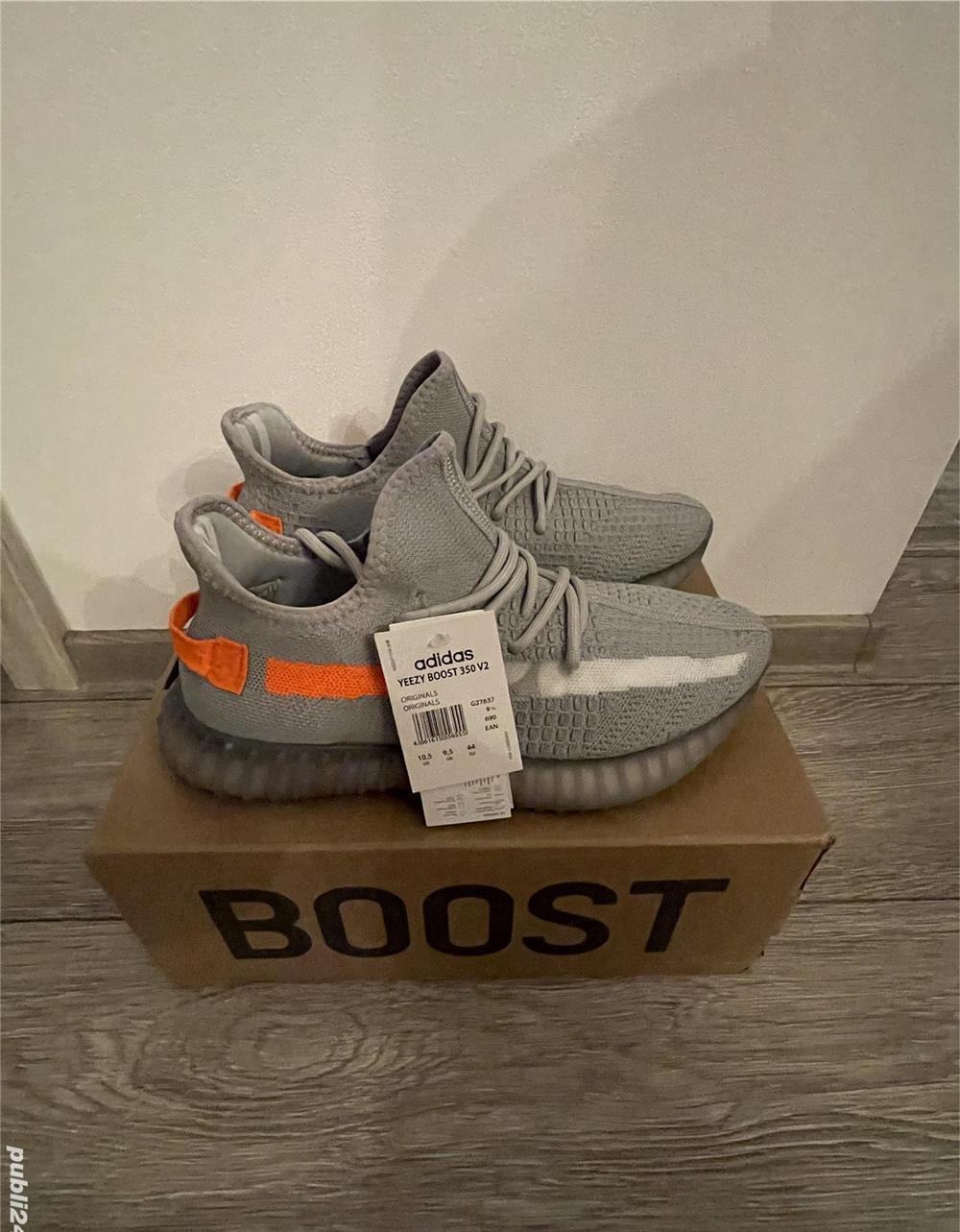 Adidas Yeezy Boost 350 V2 , modele 2022