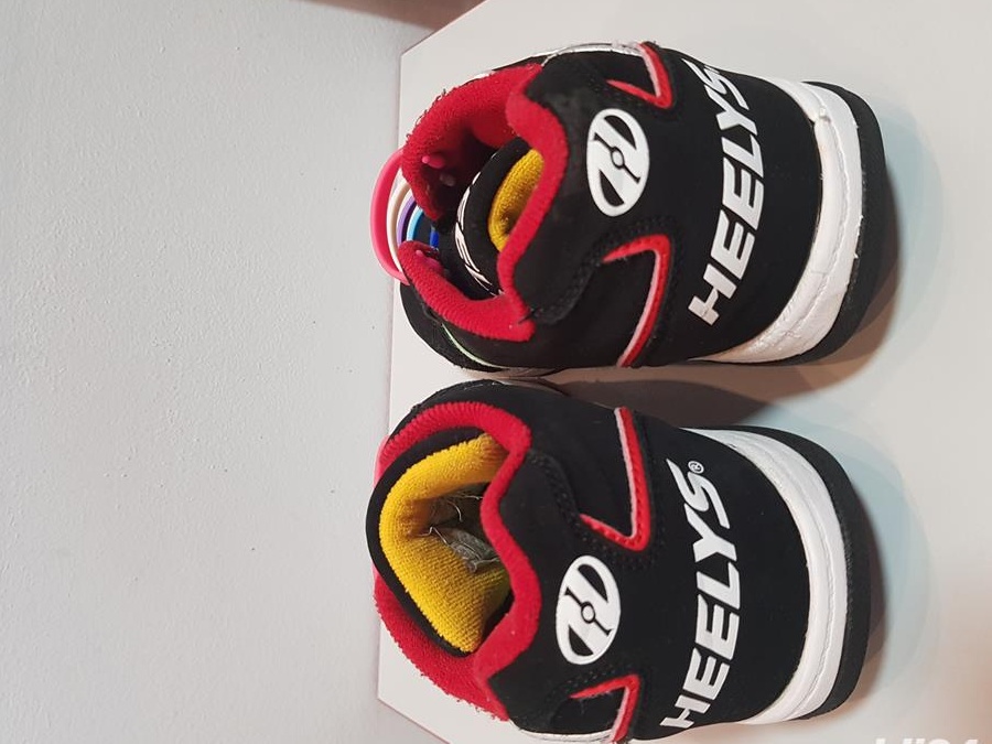 Adidași cu role