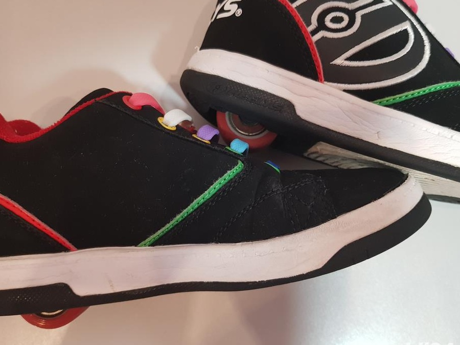 Adidași cu role