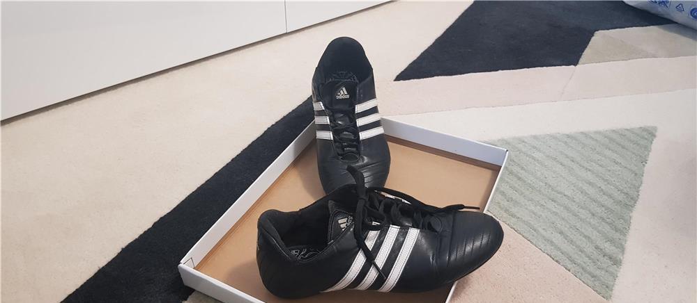 Adidași damă Adidas 38