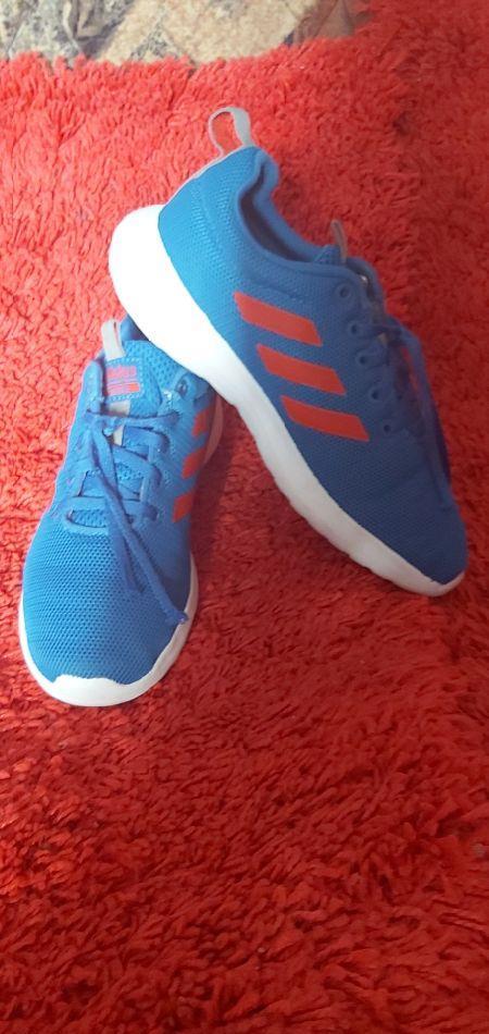 Adidași damă mar.34marca originală ADIDAS