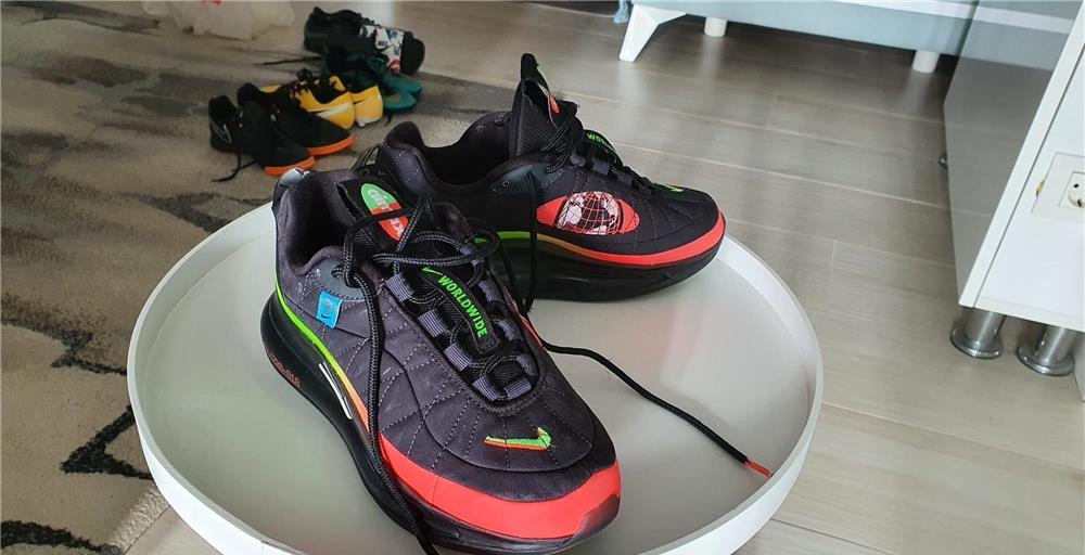 Adidași Originali 720 Nike