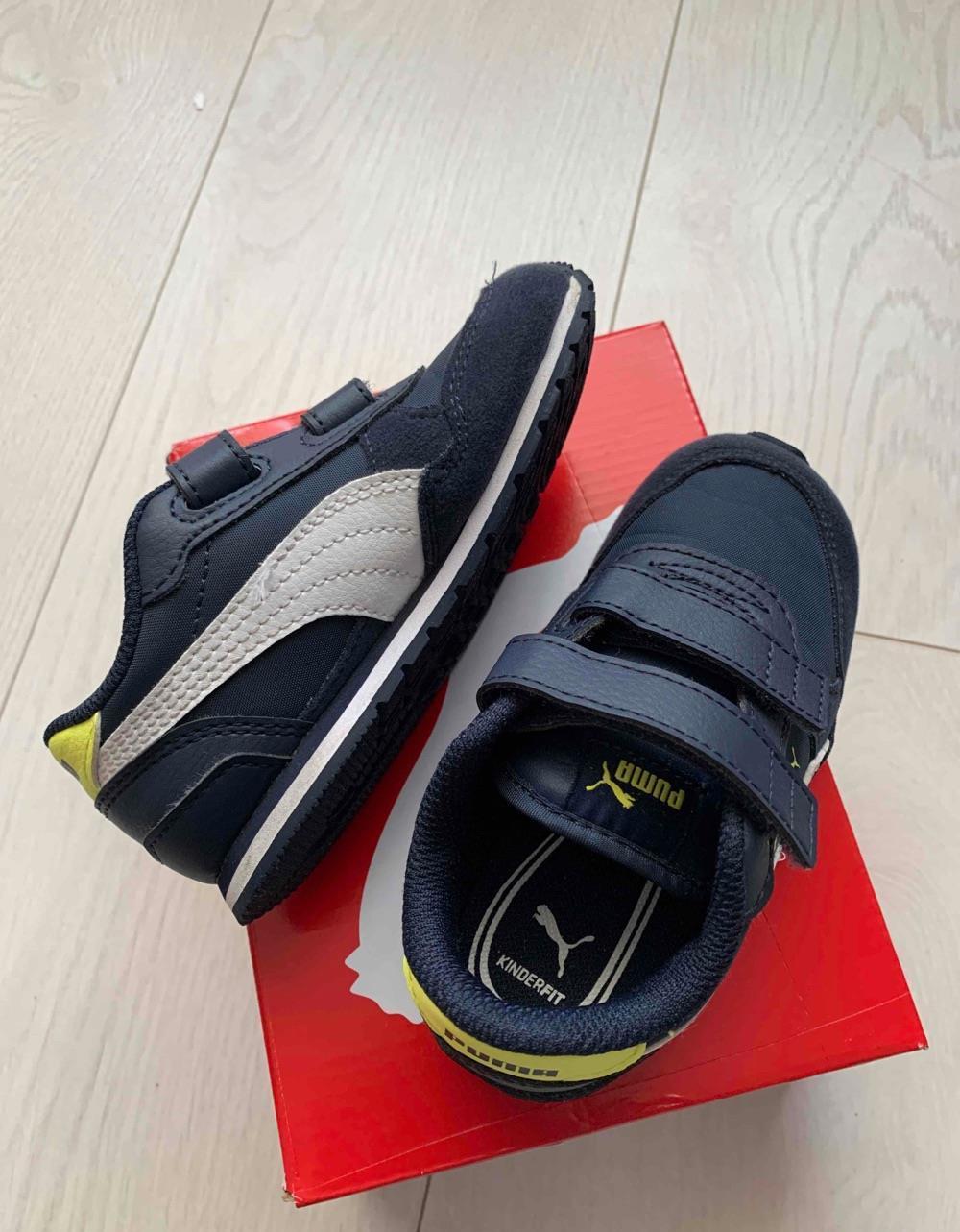 Adidasi Puma copii 25