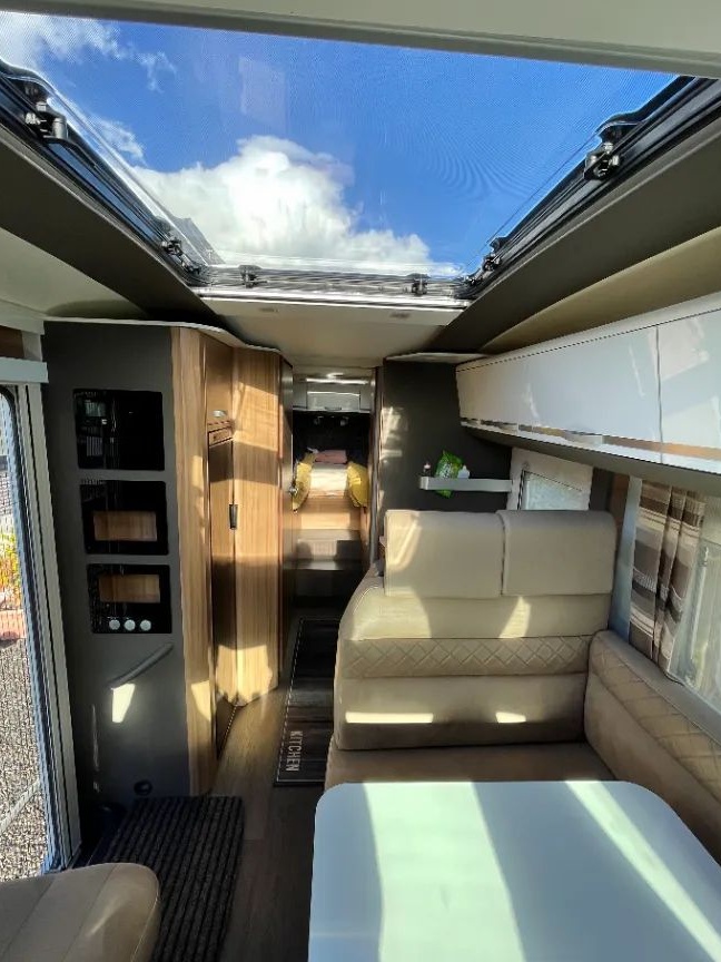 Adria CORAL PLUS EQUIPMENT 670 SL