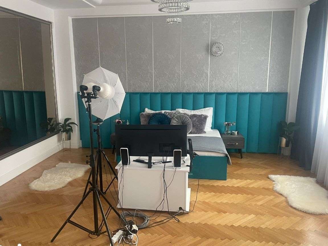 Afacere la Cheie Studio Videochat 7 / 13 camere Bucuresti Piata Romana