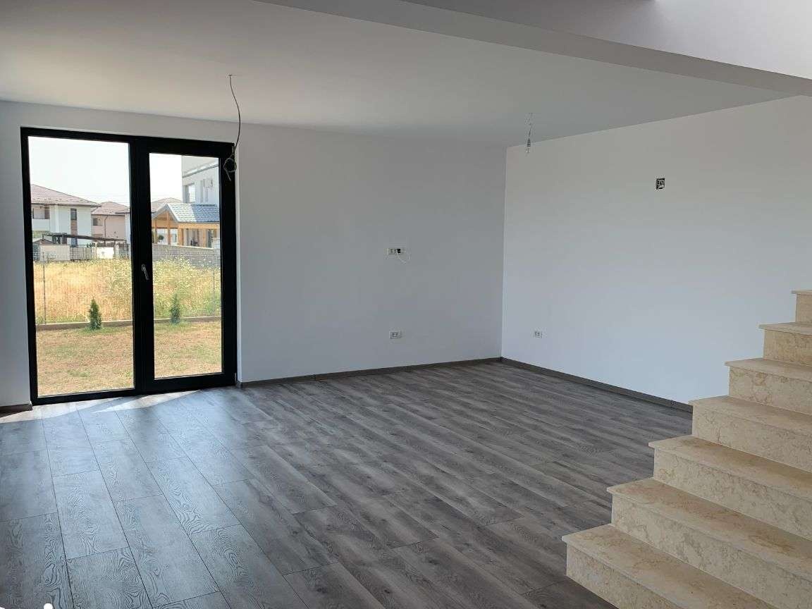 Agentia imobiliara VIGAFON vinde casa 4 camere Paulesti