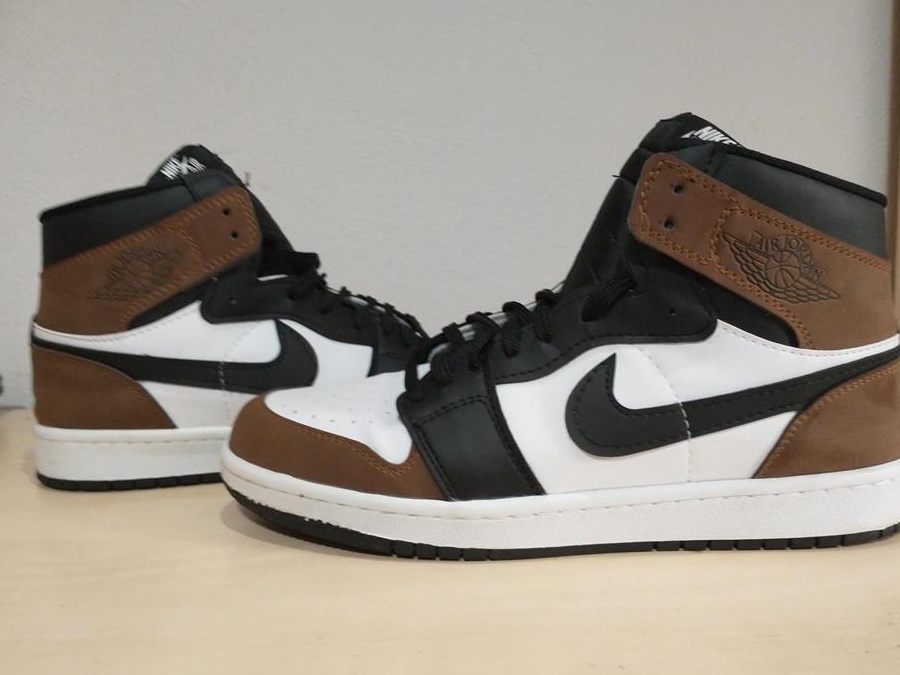 Air Jordan 1 Dark Mocha Reps
