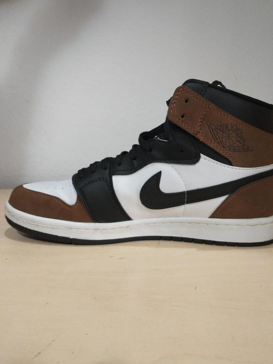 Air Jordan 1 Dark Mocha Reps