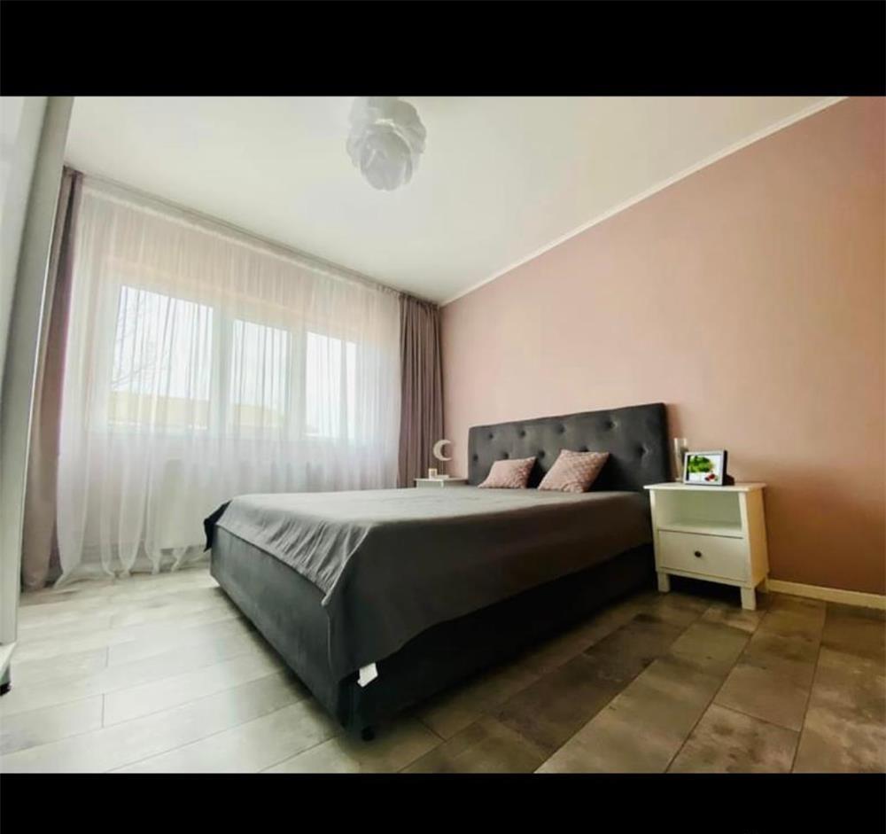 AL176 Apartament 3 camere, decomandat, Aradului