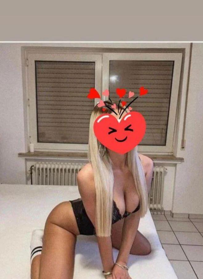 Alexandra poze reale pentru prima dată în oras!