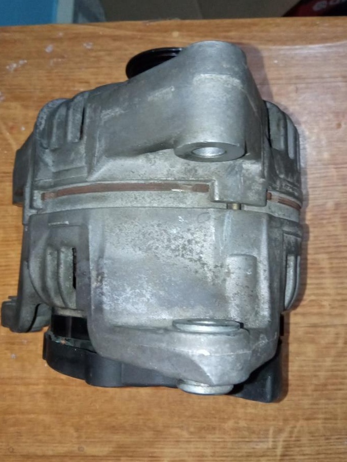 Alternator opel hatchback 2.0