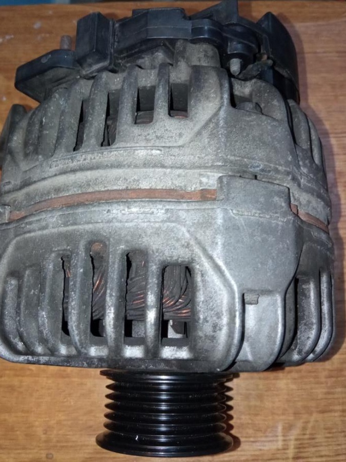 Alternator opel hatchback 2.0