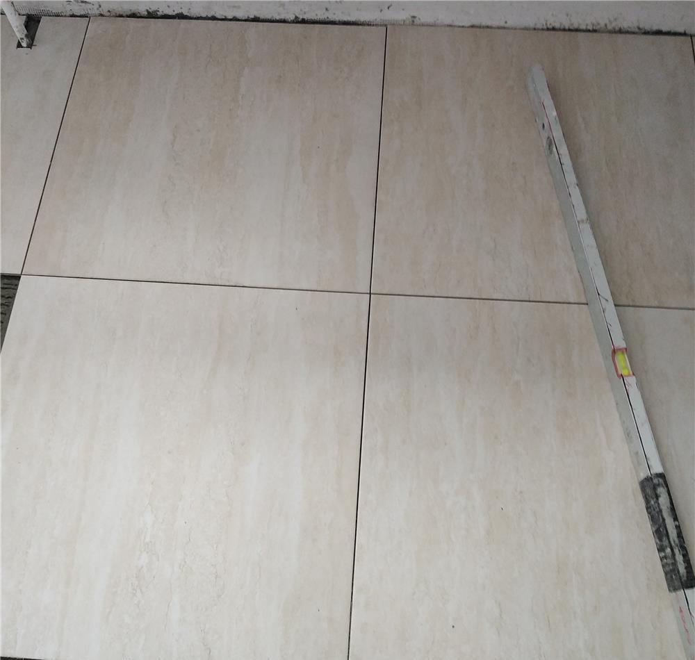 Amenajări interioare, instalații sanitare, electrice .