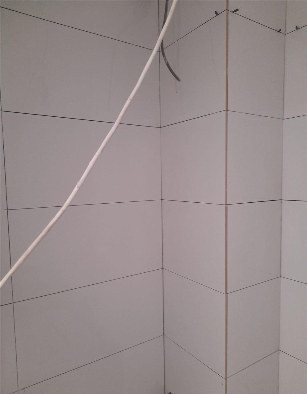Amenajări interioare, instalații sanitare, electrice .