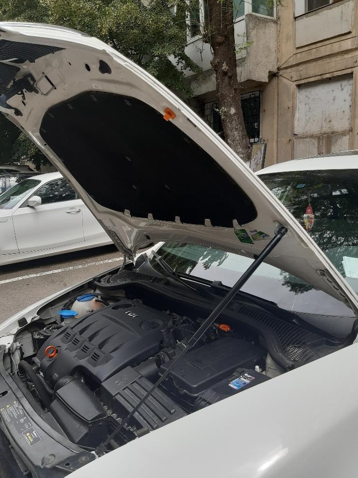 Amortizor capota Skoda Octavia 2 si Face Lift