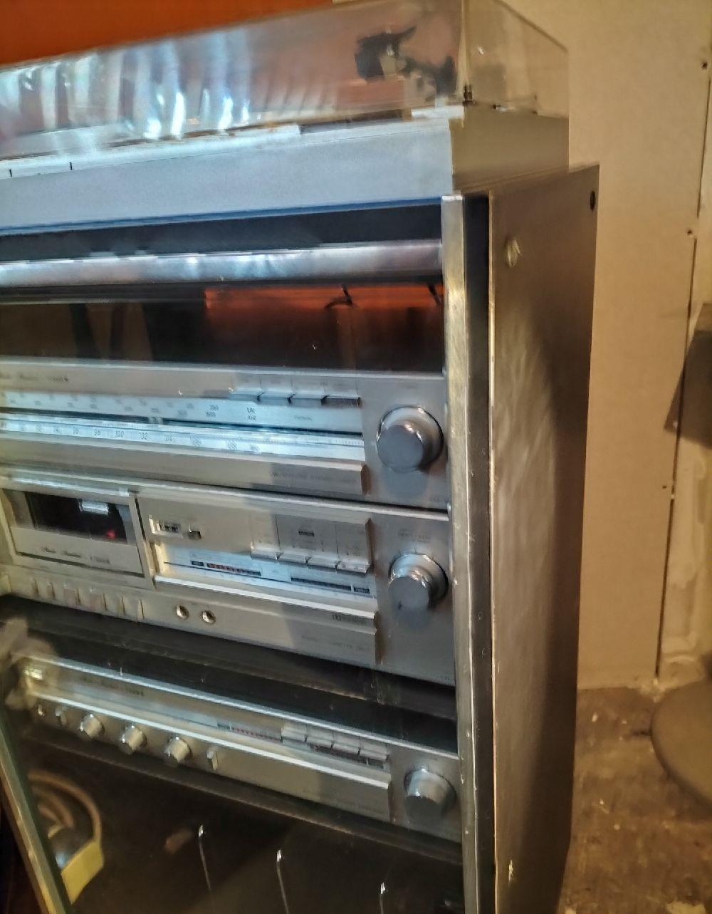 Amplificator Fisher , tuner,deck, pickup Rack linie audio