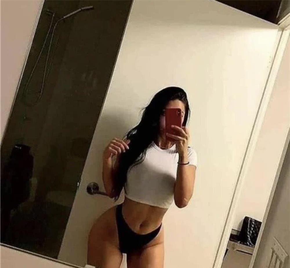 ANDREEA    fac si deplasari