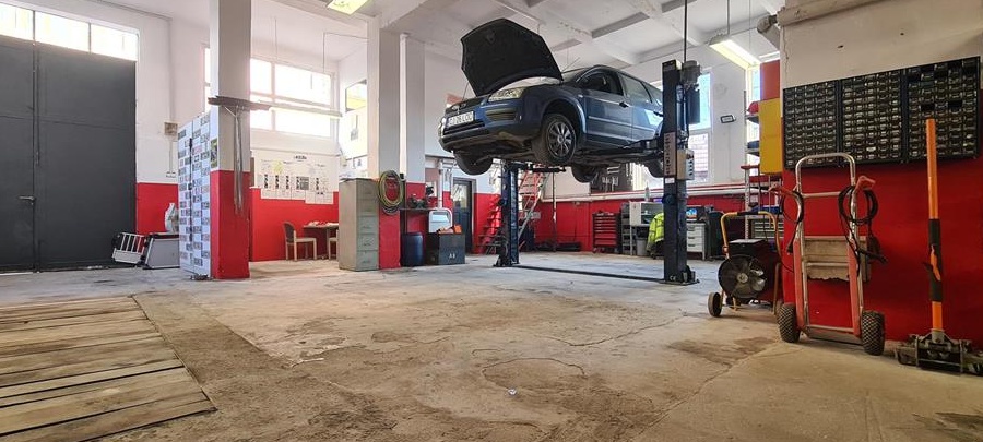 Angajăm Mecanic/Electrician/Ajutor de Mecanica AUTO