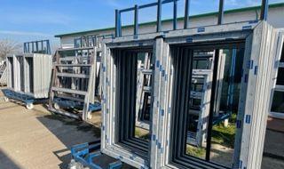 Angajam operatori productie tamplarie PVC.