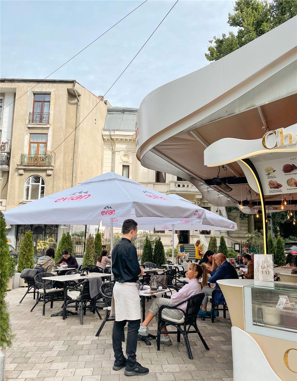 Angajam Ospatari si Barmani - zona Ultracentrala Bucuresti