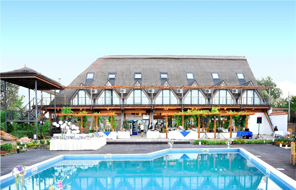 Angajam personal - Pensiunea -Restaurant "Casa cu stuf" Olimp - Neptun